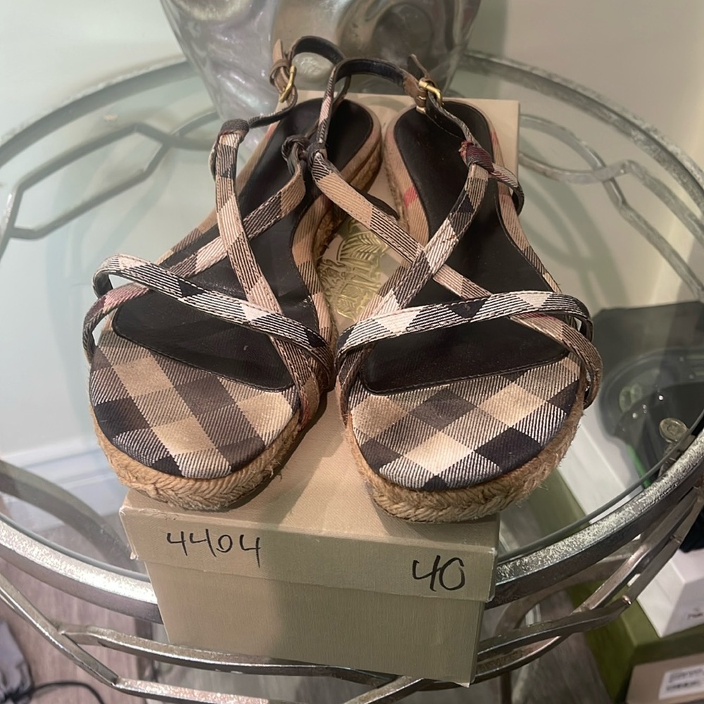 Burberry sandals size 40, in good condition